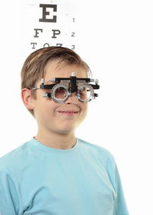 验光配镜 科学严谨，守护清晰视界